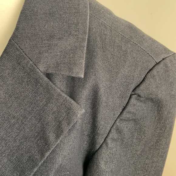 Blazer - Picture 2 of 7